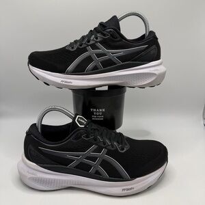 🚫 SOLD - NO AVAILABLE ASICS Gel Kayano 30 Women’s Size 8 Black White